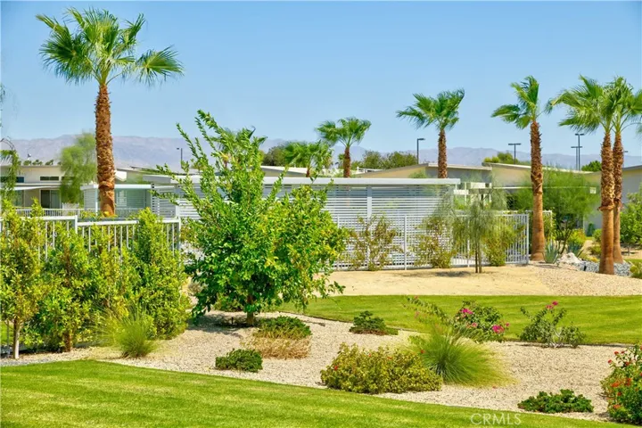 44320 Dakota, Indian Wells, California 92210