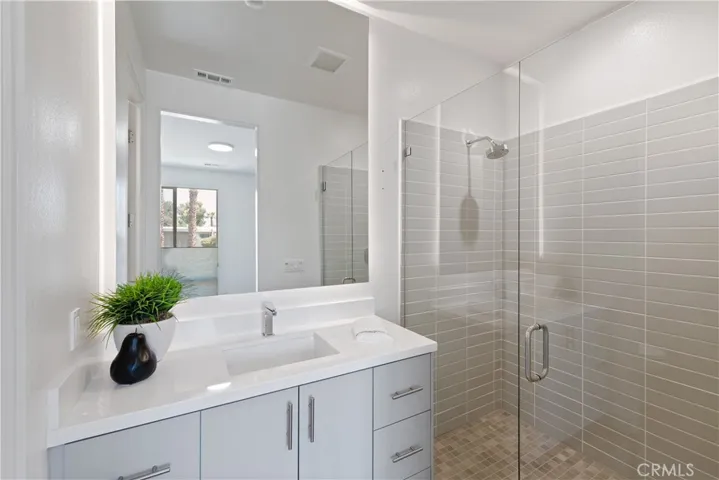 44320 Dakota, Indian Wells, California 92210