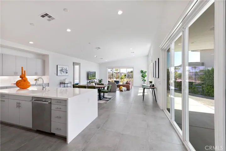 44320 Dakota, Indian Wells, California 92210