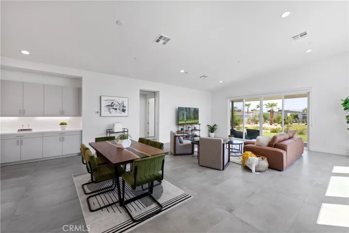 44320 Dakota, Indian Wells, California 92210