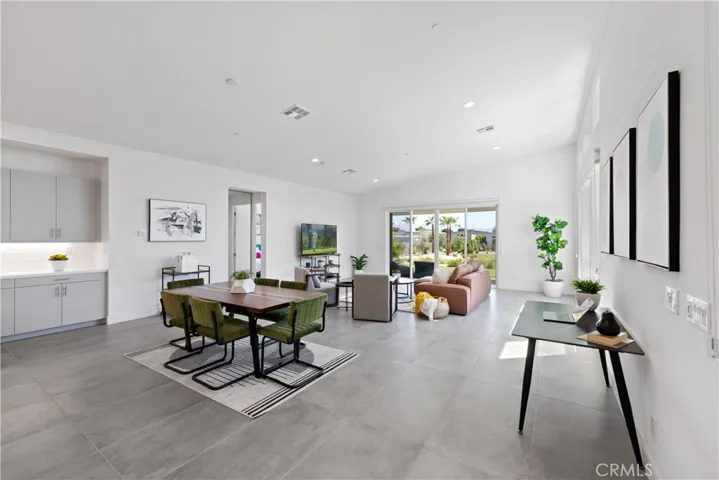 44320 Dakota, Indian Wells, California 92210