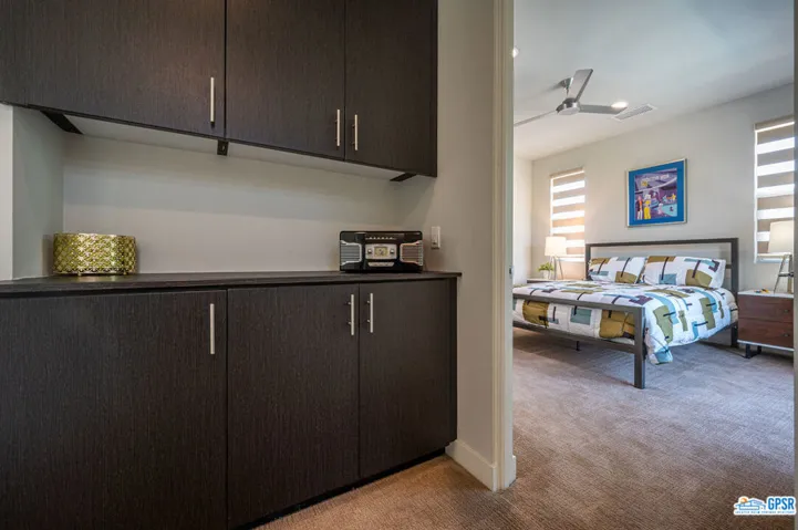 67510 Soho: linen cupboards