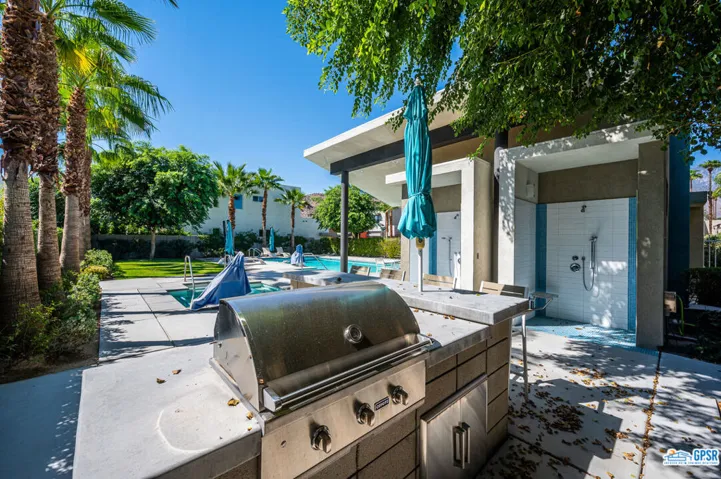 Community Grill and pool