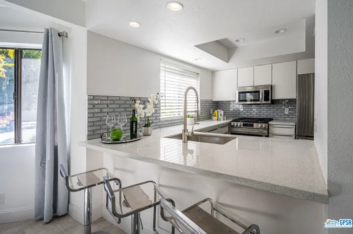 2083 N Via Miraleste 815, Palm Springs, California 92262
