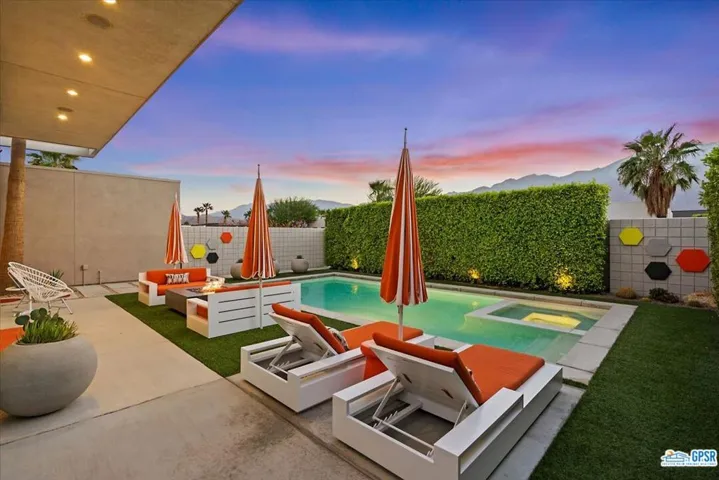 636 Cache Lane, Palm Springs, California 92262