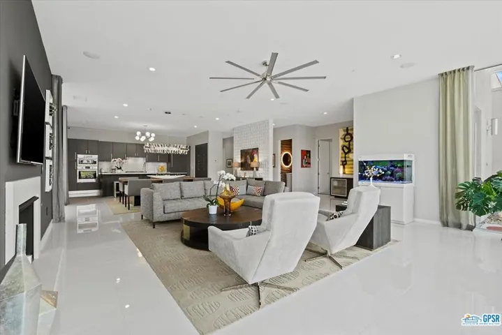 636 Cache Lane, Palm Springs, California 92262