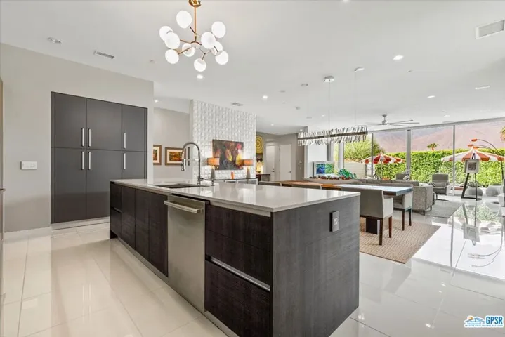 636 Cache Lane, Palm Springs, California 92262