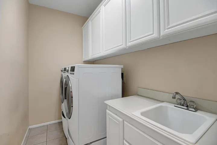 LAUNDRY.jpg mls