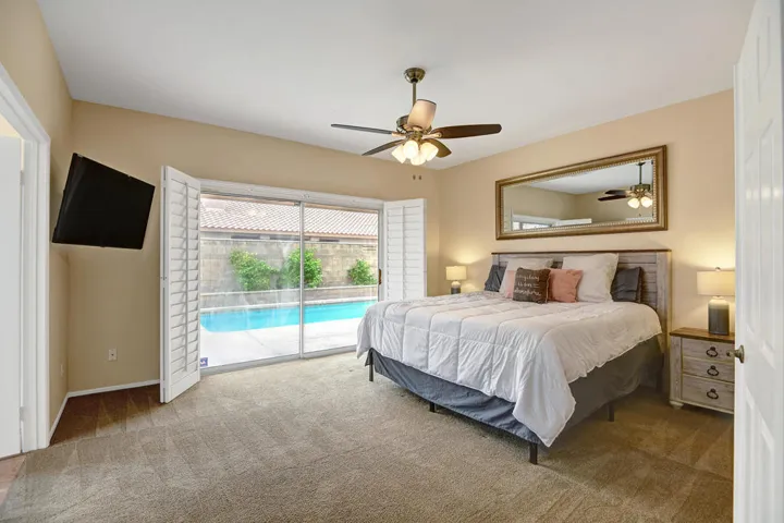 MAIN BEDROOM.jpg mls