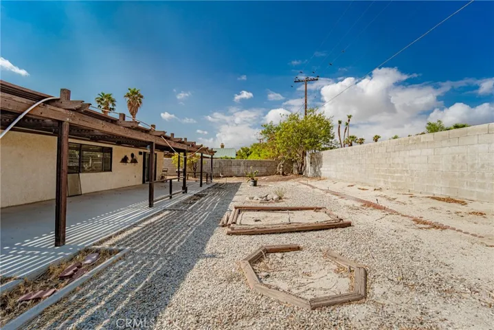 27575 Avenida Quintana, Cathedral City, California 92234