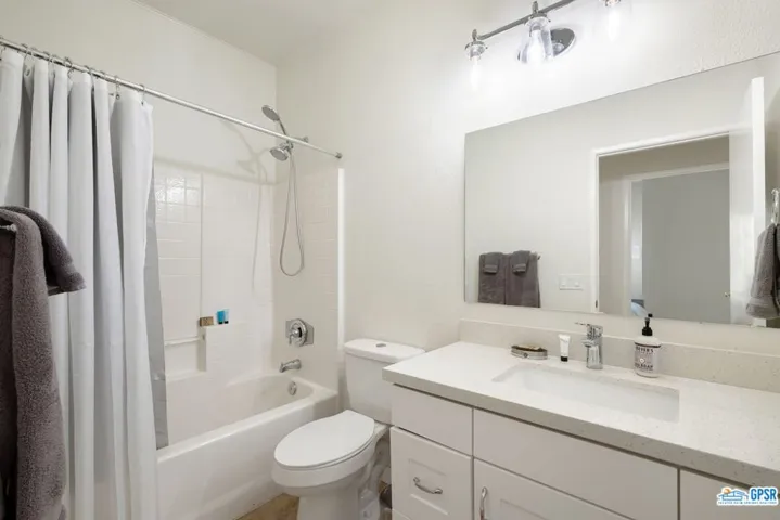 2222 Shannon Way, Palm Springs, California 92262