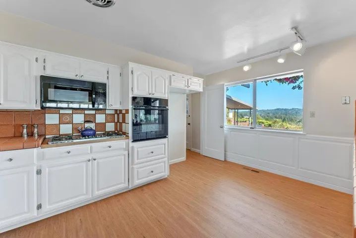 260 King Krest Lane, Aptos, California 95003