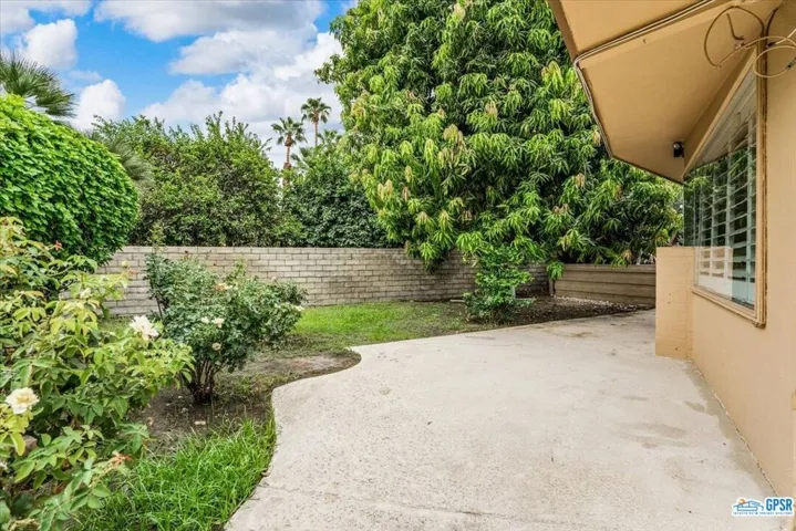 Side Yard 2