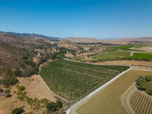 0 Cienega, Paicines, California 95043