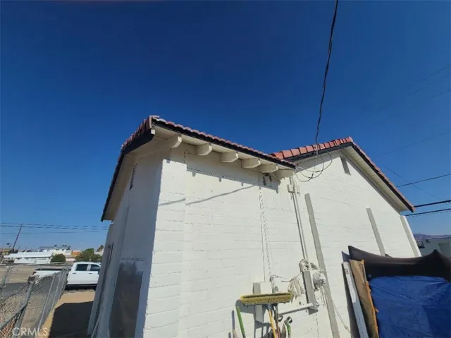 113 S 6th Avenue, Barstow, California 92311