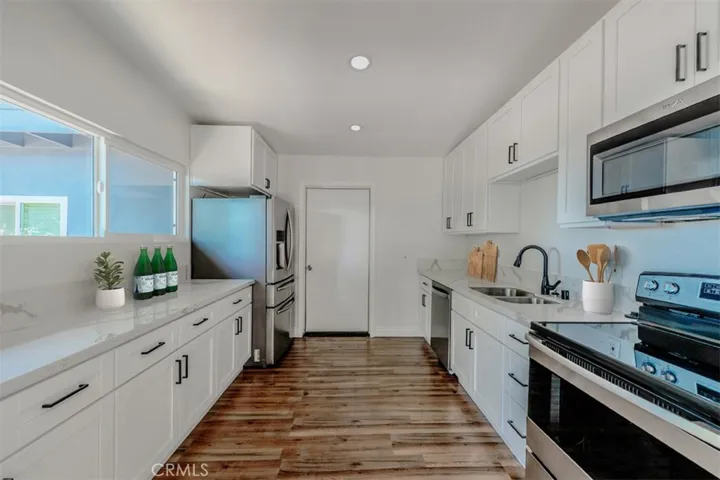 31765 Neuma Drive, Cathedral City, California 92234