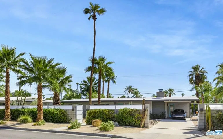242 Cerritos Drive, Palm Springs, California 92262