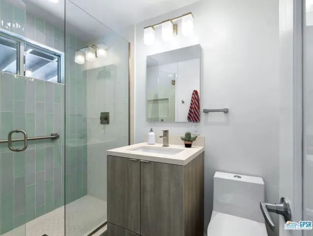 242 Cerritos Drive, Palm Springs, California 92262