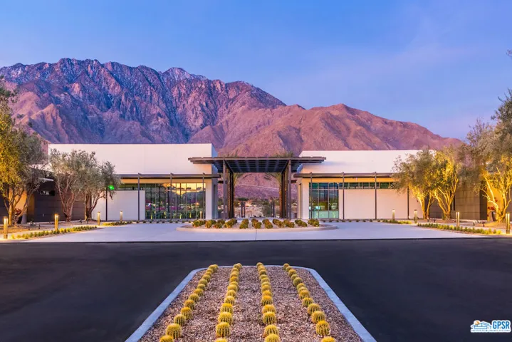 Miralon Amenity Center