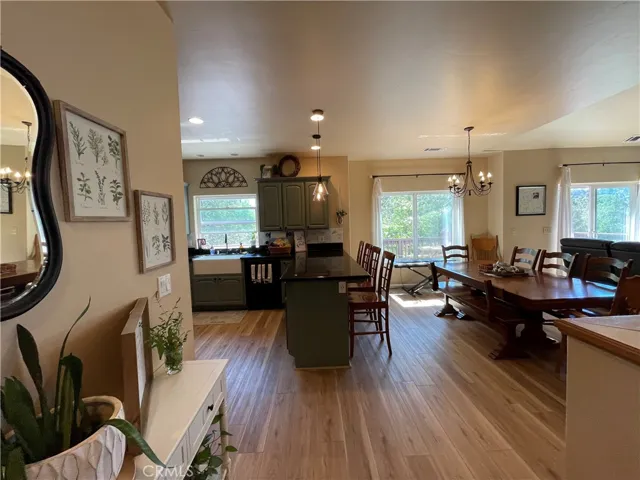 1060 Sandalwood Drive, Lake Arrowhead, California 92352