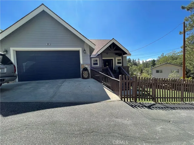 1060 Sandalwood Drive, Lake Arrowhead, California 92352