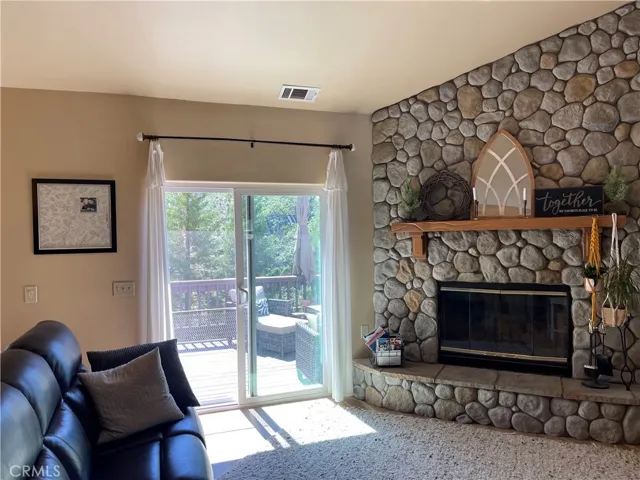 1060 Sandalwood Drive, Lake Arrowhead, California 92352