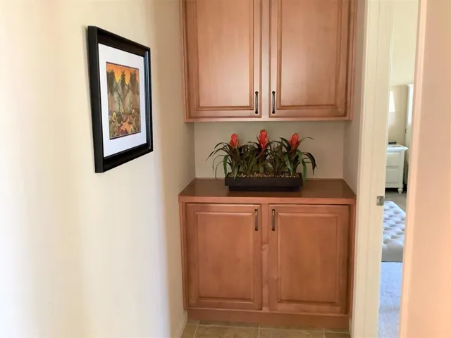 Linen_Cabinets