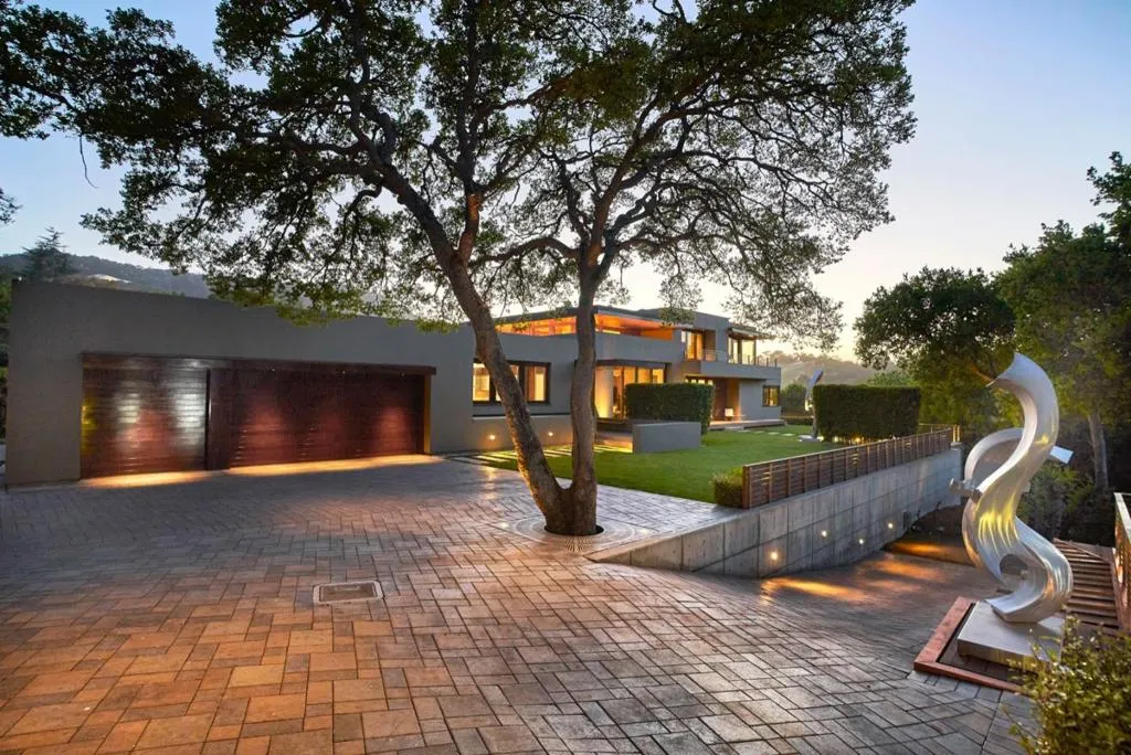 24301 Elise Court, California home-pic-1