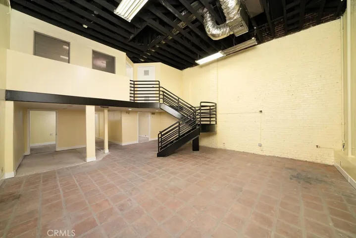 320 S Main Street, Santa Ana, California 92701