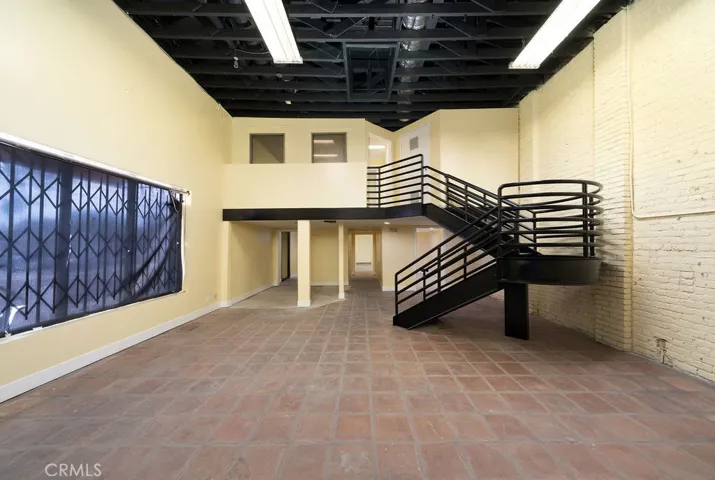 320 S Main Street, Santa Ana, California 92701