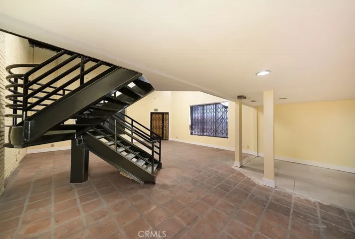 320 S Main Street, Santa Ana, California 92701
