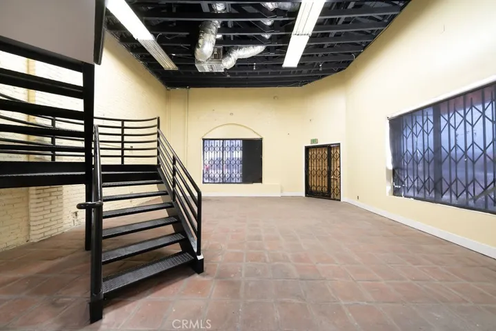 320 S Main Street, Santa Ana, California 92701