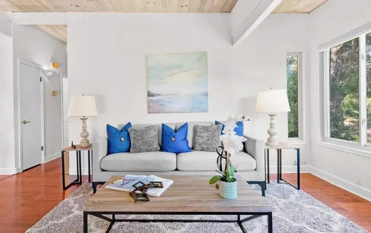 625 Encino Drive, Aptos, California 95003