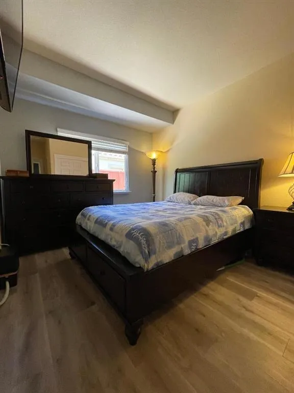 19122 Legend Court, California home-pic-14