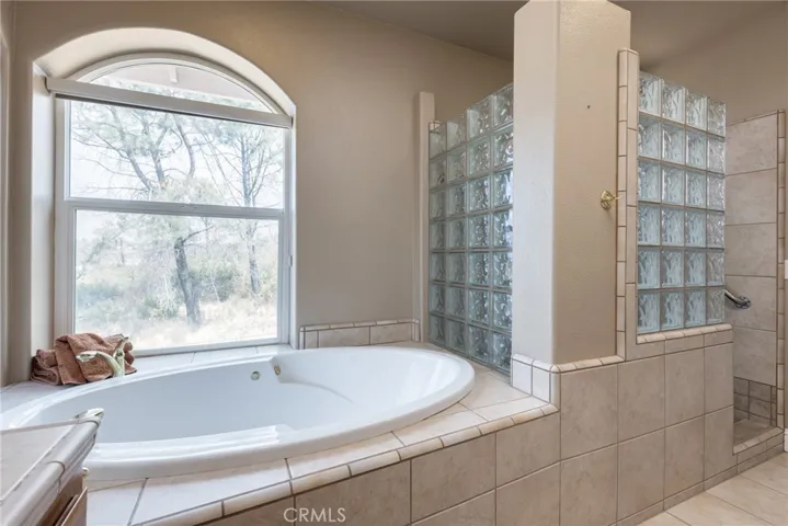 4575 Sunset Oaks Drive, Paradise, California 95969