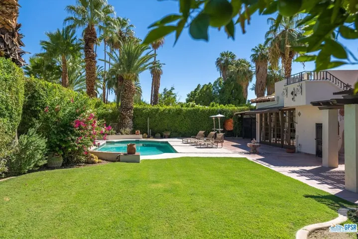 354 E Valmonte Sur, Palm Springs, California 92262