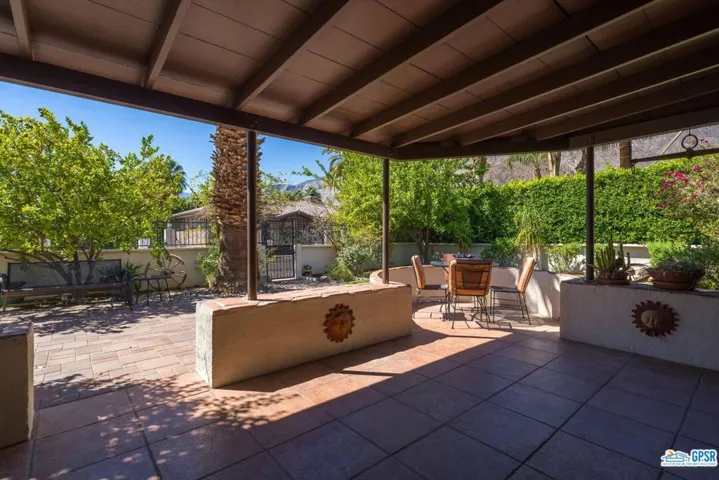 354 E Valmonte Sur, Palm Springs, California 92262