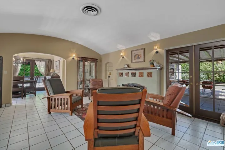 354 E Valmonte Sur, Palm Springs, California 92262
