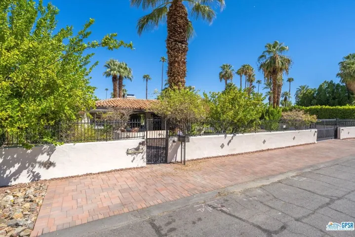 354 E Valmonte Sur, Palm Springs, California 92262