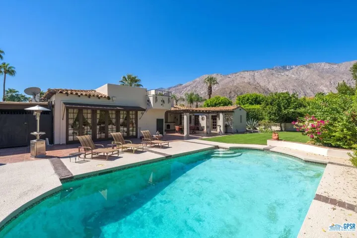 354 E Valmonte Sur, Palm Springs, California 92262
