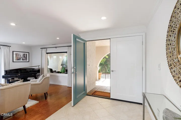 14-1109 Linda Glen_003v2_mls