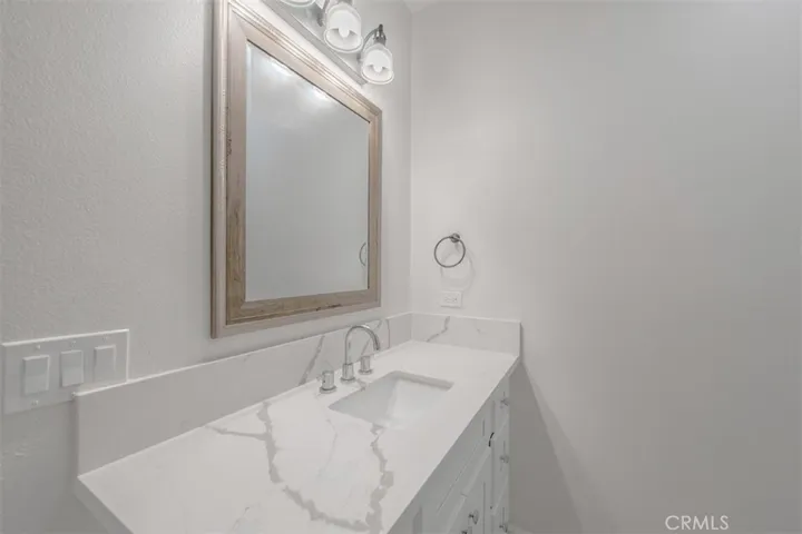 2667 Desert Breeze Way, Palm Springs, California 92262