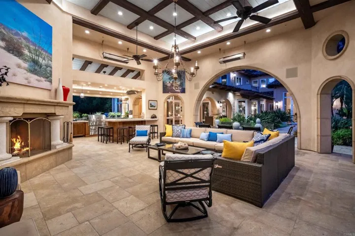 4434 Los Pinos, Rancho Santa Fe, California 92067