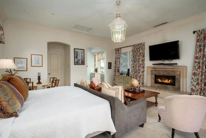 4434 Los Pinos, Rancho Santa Fe, California 92067