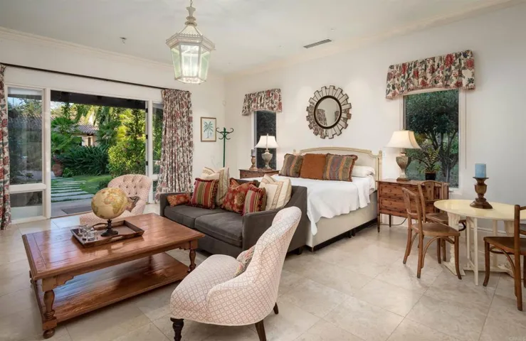 4434 Los Pinos, Rancho Santa Fe, California 92067