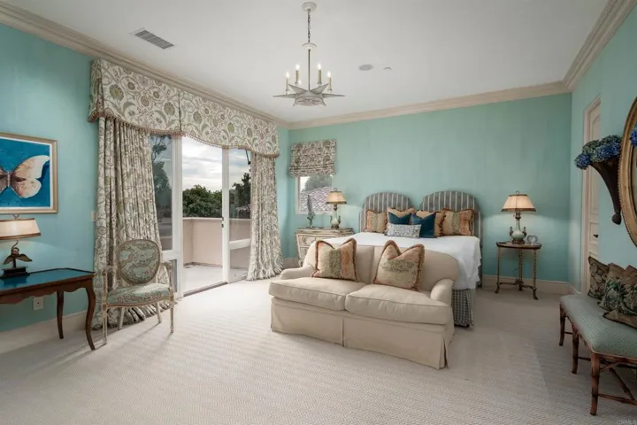4434 Los Pinos, Rancho Santa Fe, California 92067