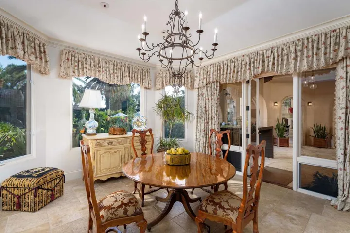 4434 Los Pinos, Rancho Santa Fe, California 92067