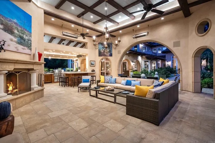 4434 Los Pinos, Rancho Santa Fe, California 92067