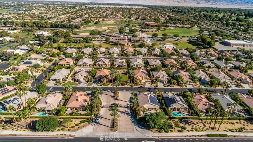 Overhead view of the entry to the Vista Mirage community off Gerald Ford.
