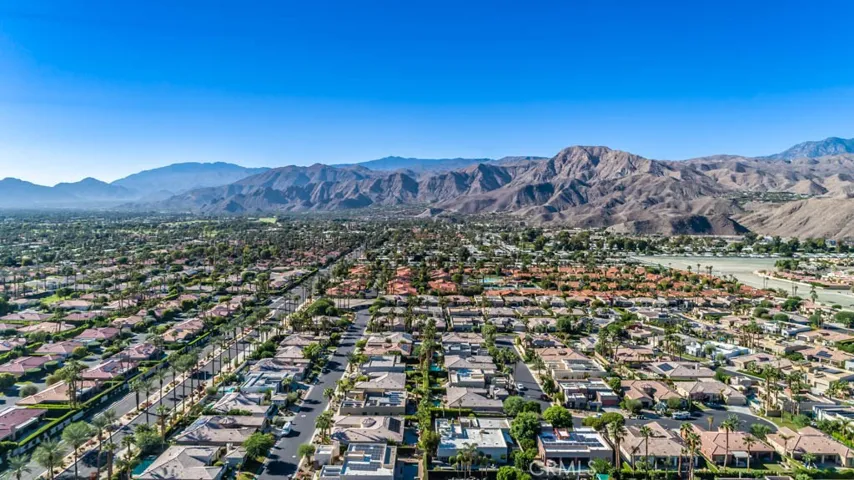 Views of the Rancho Mirage community.